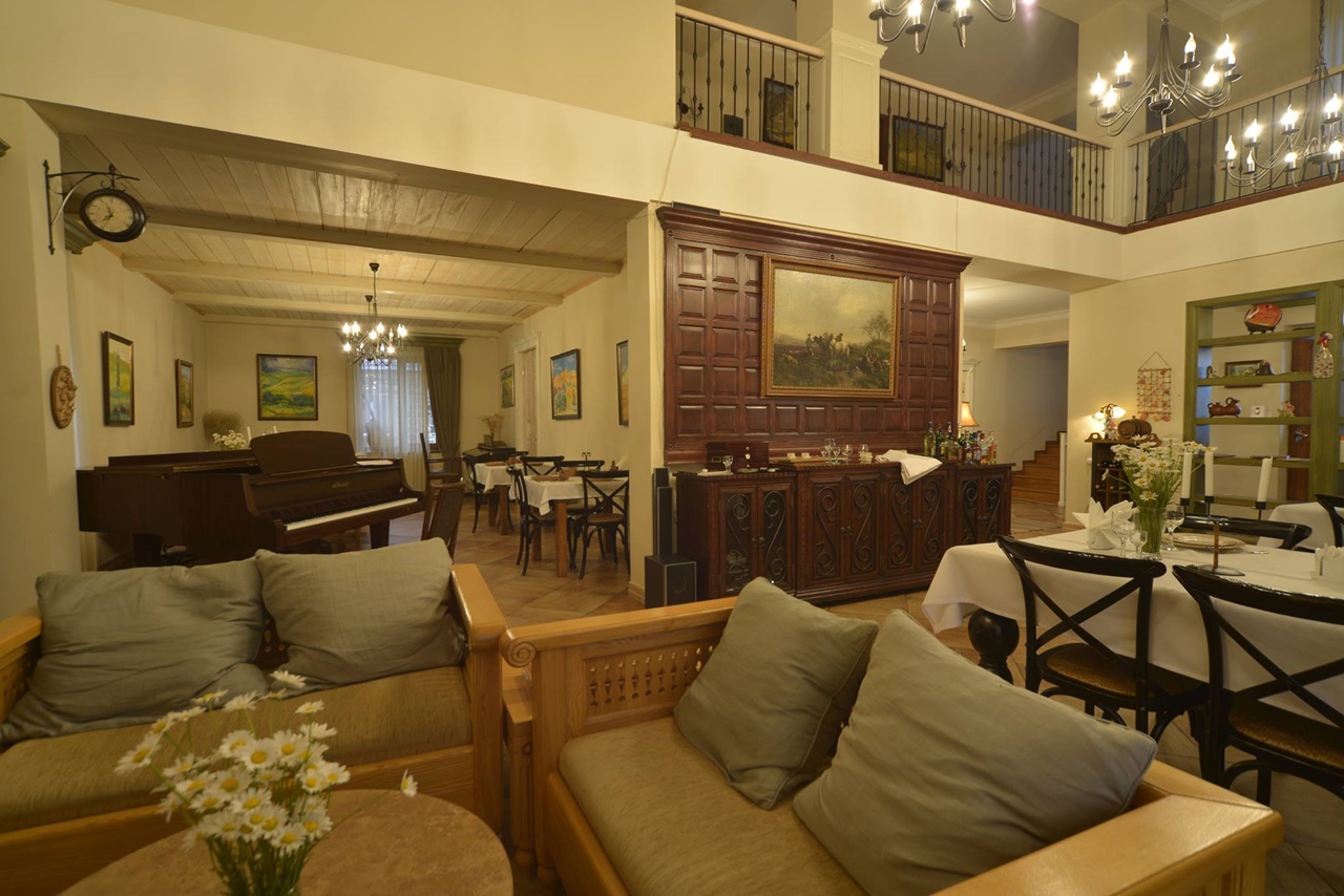 Best guest houses in Armenia TSAGHKUNQ Guest House near Lake Sevan